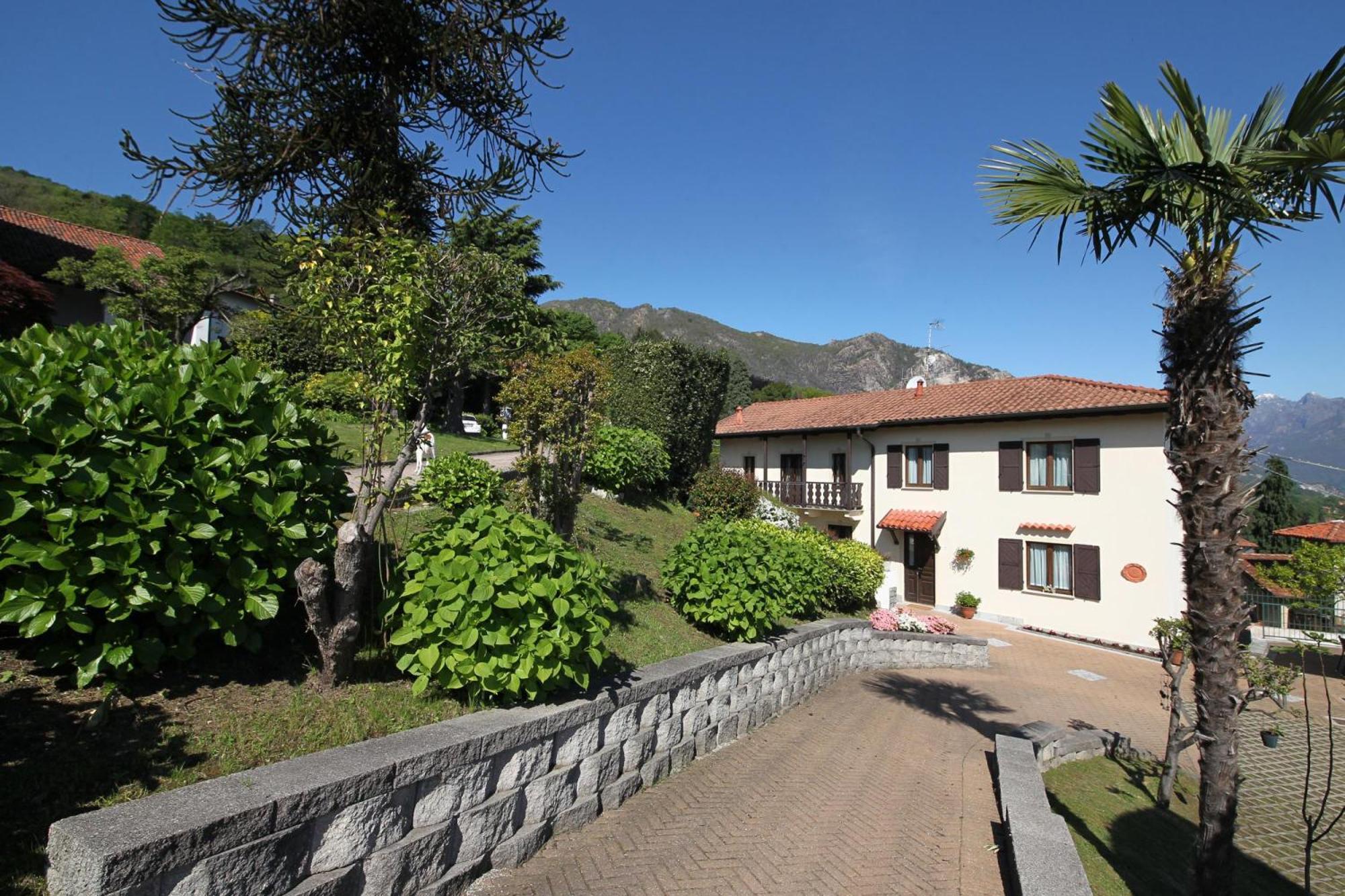 The Cottage On The Lake - Happy Rentals Baveno Dış mekan fotoğraf