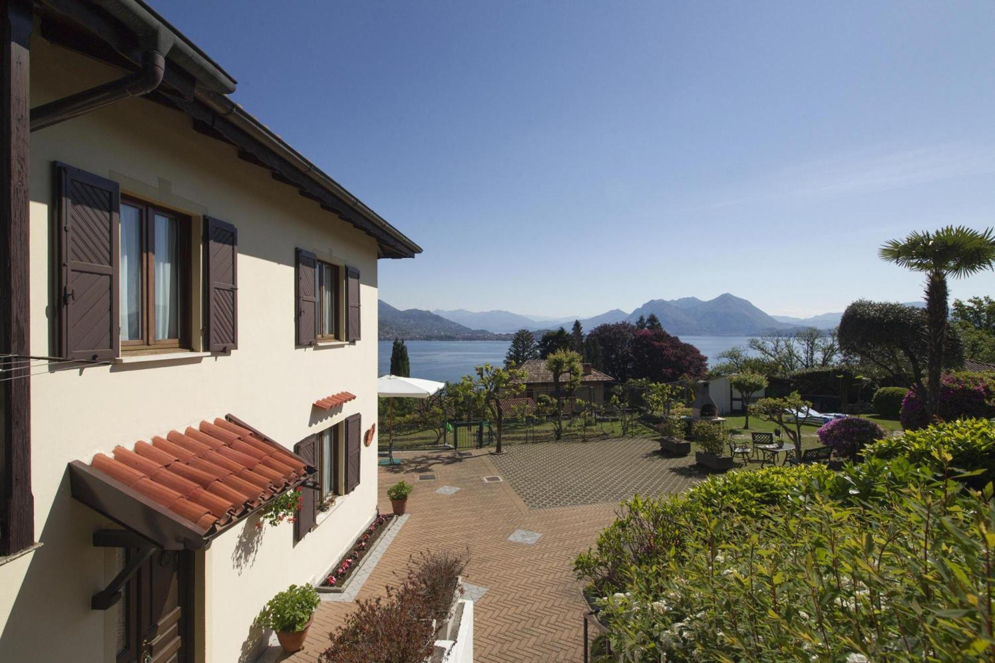 The Cottage On The Lake - Happy Rentals Baveno Dış mekan fotoğraf