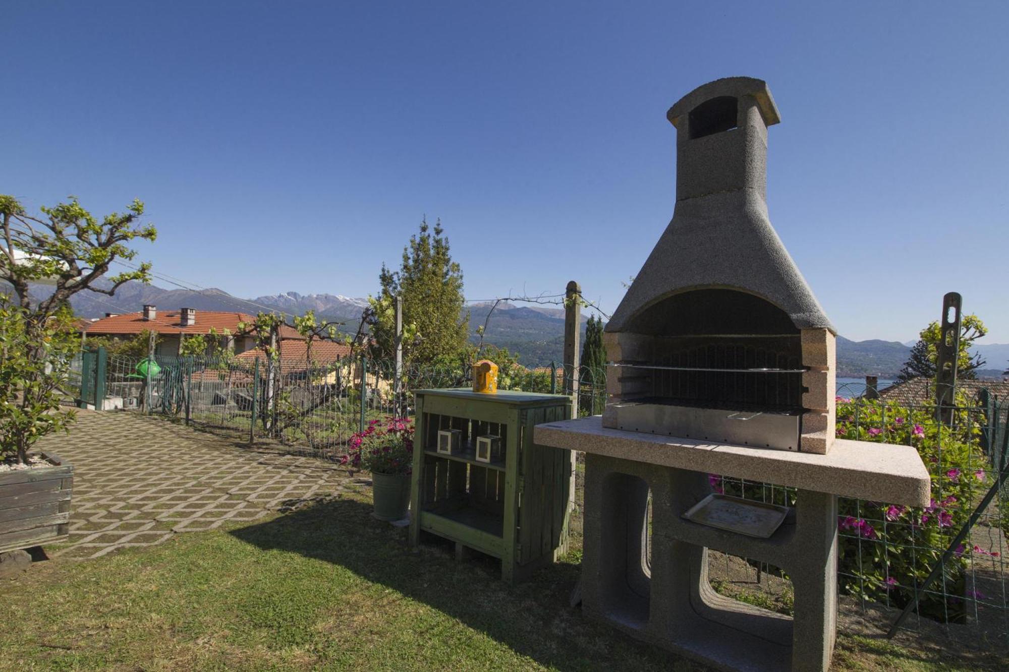 The Cottage On The Lake - Happy Rentals Baveno Dış mekan fotoğraf