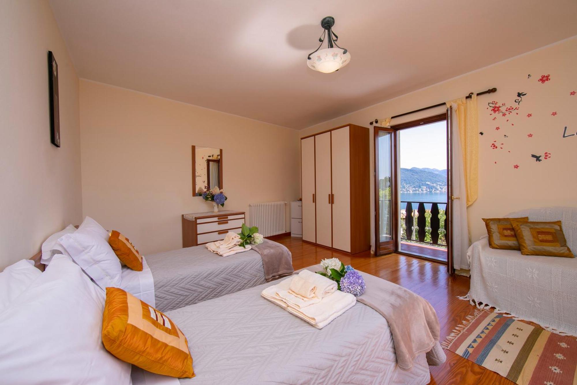 The Cottage On The Lake - Happy Rentals Baveno Dış mekan fotoğraf