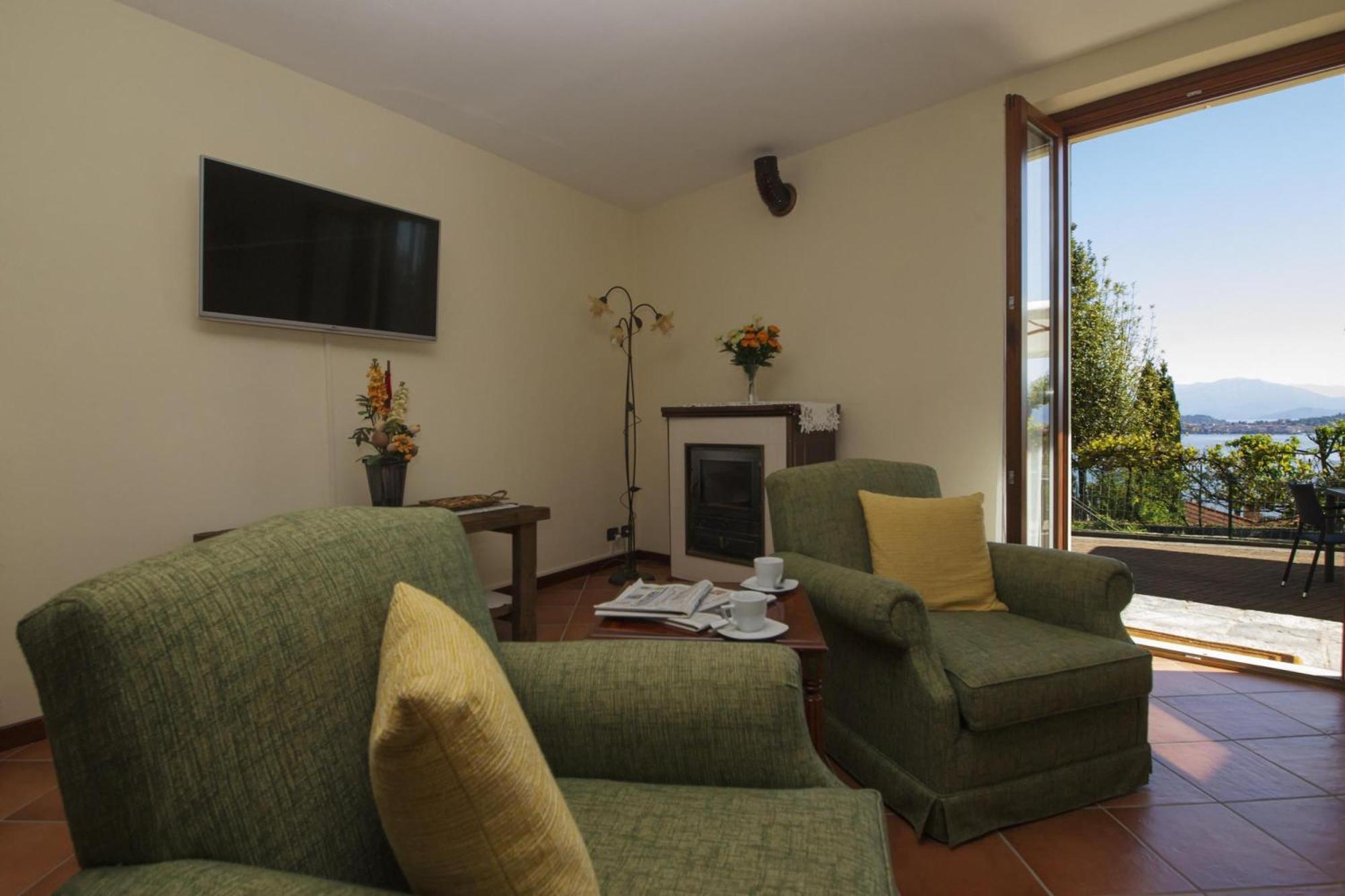 The Cottage On The Lake - Happy Rentals Baveno Dış mekan fotoğraf